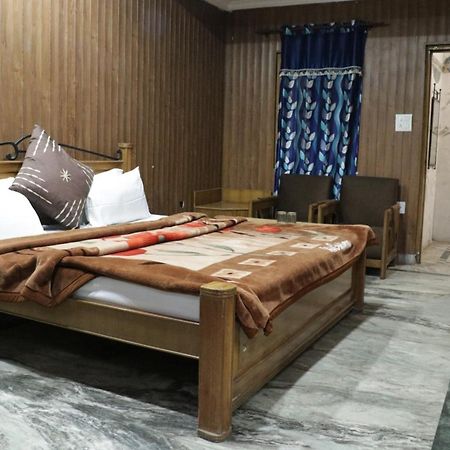 Hotel Royal Palace Jalandhar Exterior foto