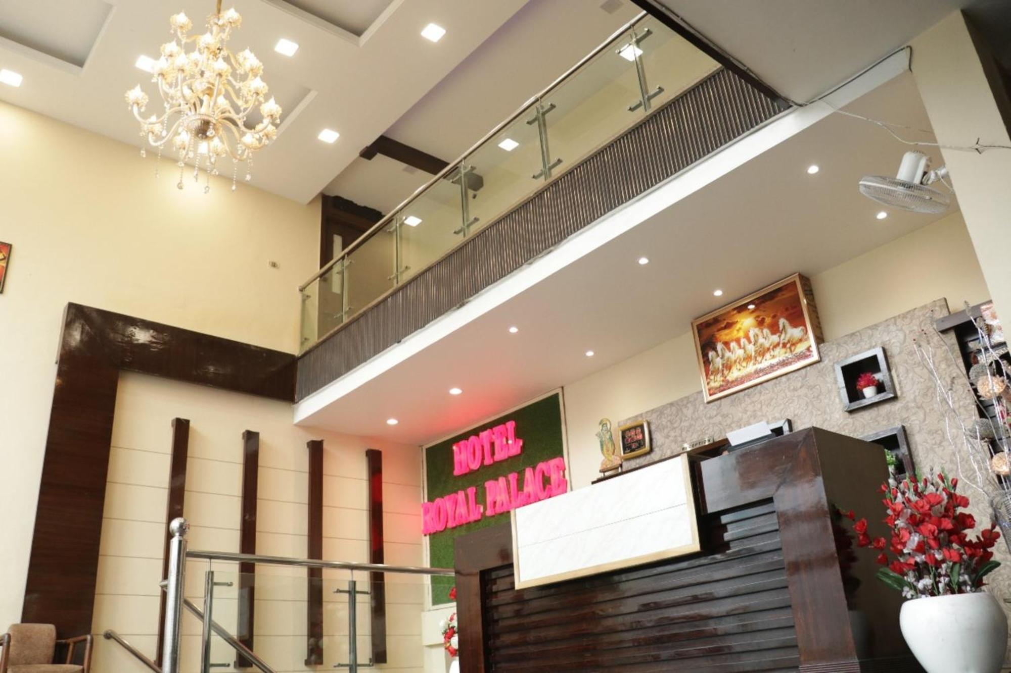 Hotel Royal Palace Jalandhar Exterior foto