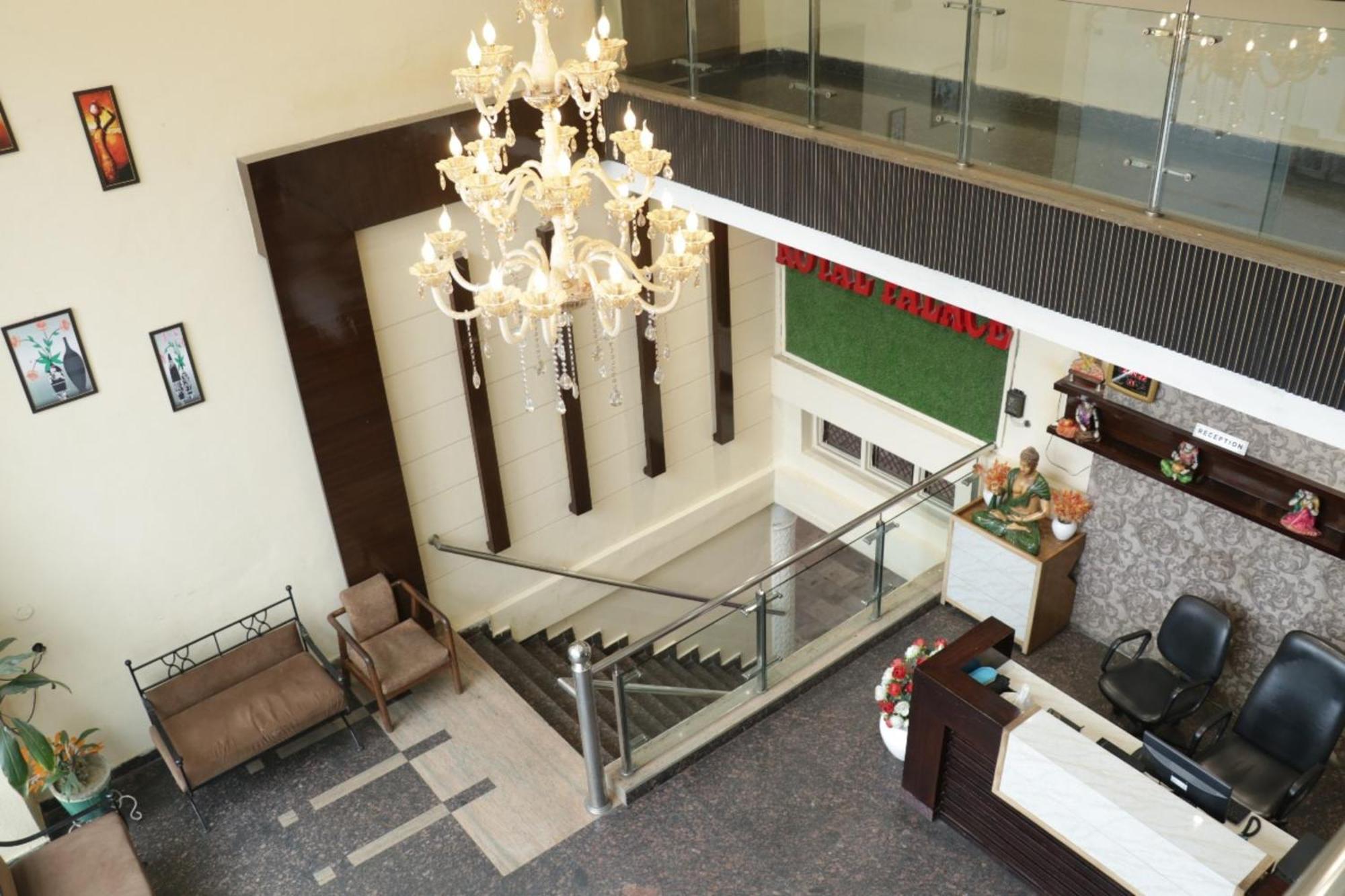 Hotel Royal Palace Jalandhar Exterior foto